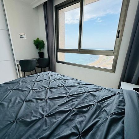 Luxurious Beach Apartment Haifa Esterno foto