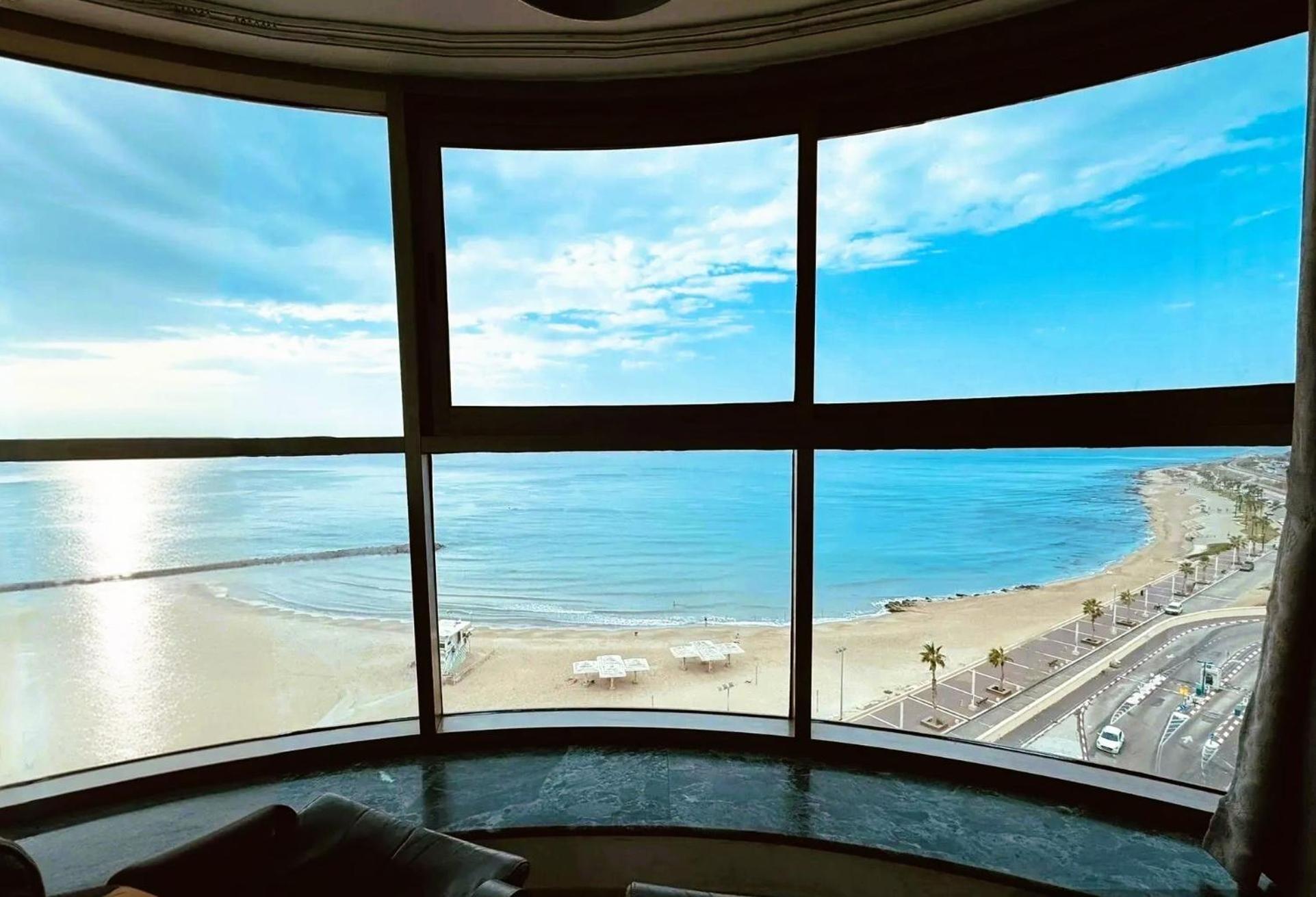 Luxurious Beach Apartment Haifa Esterno foto